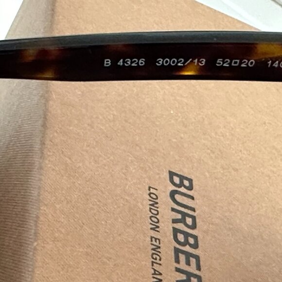 Authentic Womens Burberry Sunglasses Brown B4326 - Picture 7 of 8